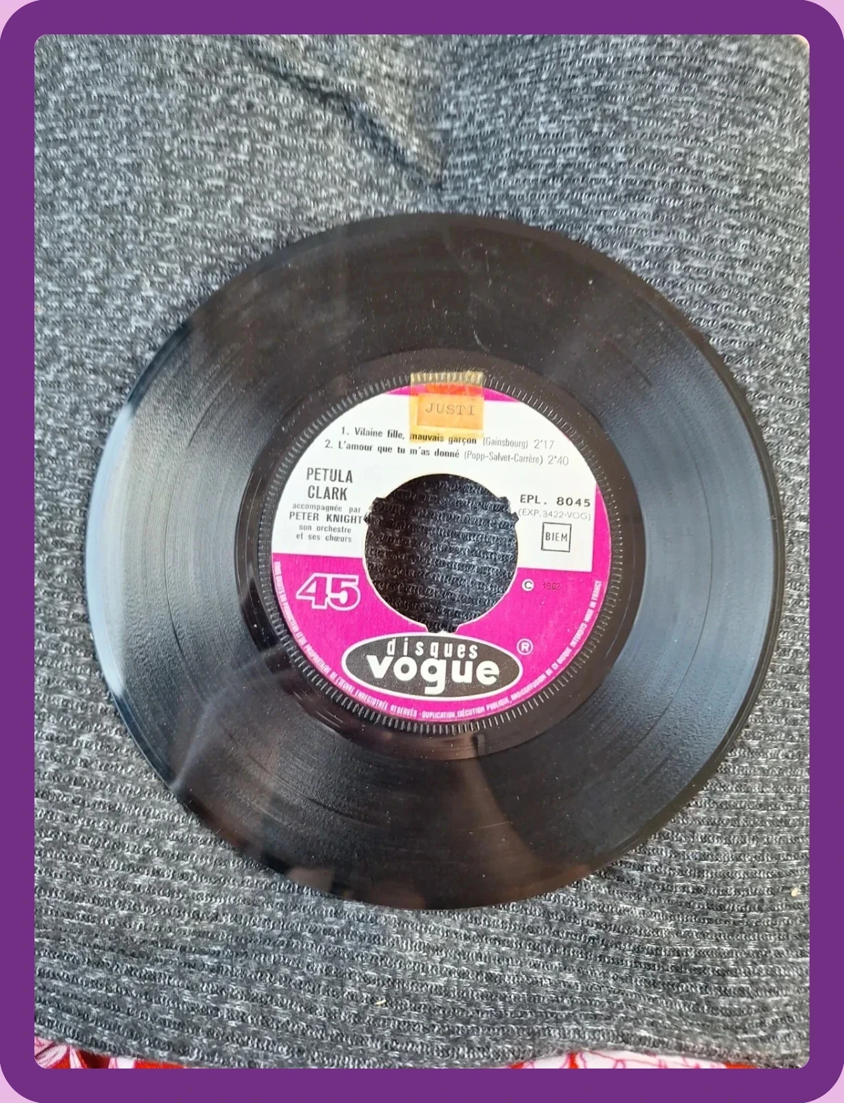 Disco de vinilo 45T EP Petula Clark – Chica mala, chico malo / Canción de Argentina – photo 4